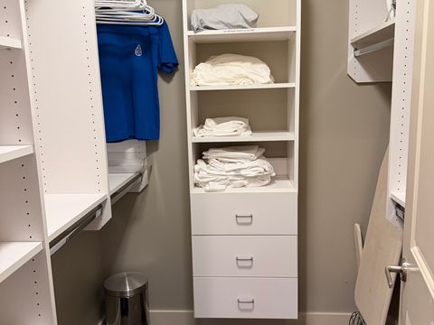 Tiny photo for 51 W STAUFFER LN S, Murray, UT 84107 (MLS # 2146097)