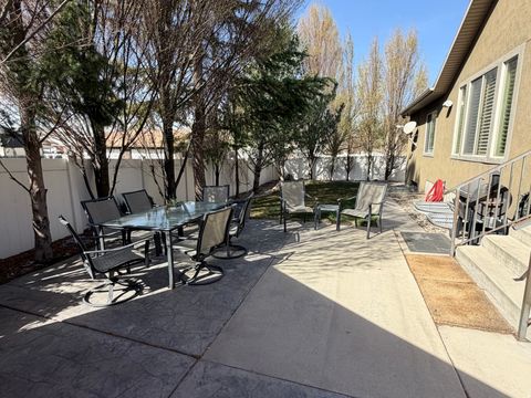 Tiny photo for 51 W STAUFFER LN S, Murray, UT 84107 (MLS # 2146097)