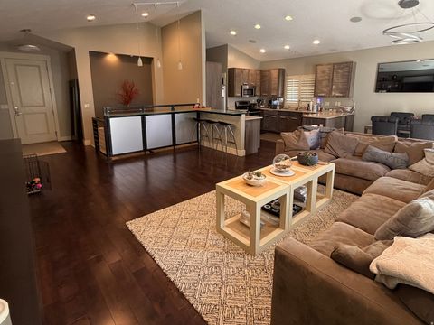 Tiny photo for 51 W STAUFFER LN S, Murray, UT 84107 (MLS # 2146097)