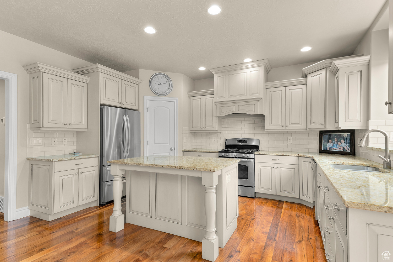 HOLLADAY GLEN - Residential