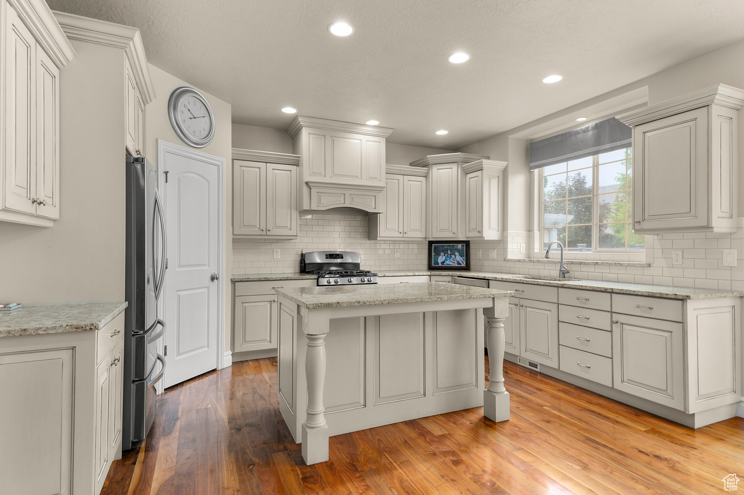 HOLLADAY GLEN - Residential