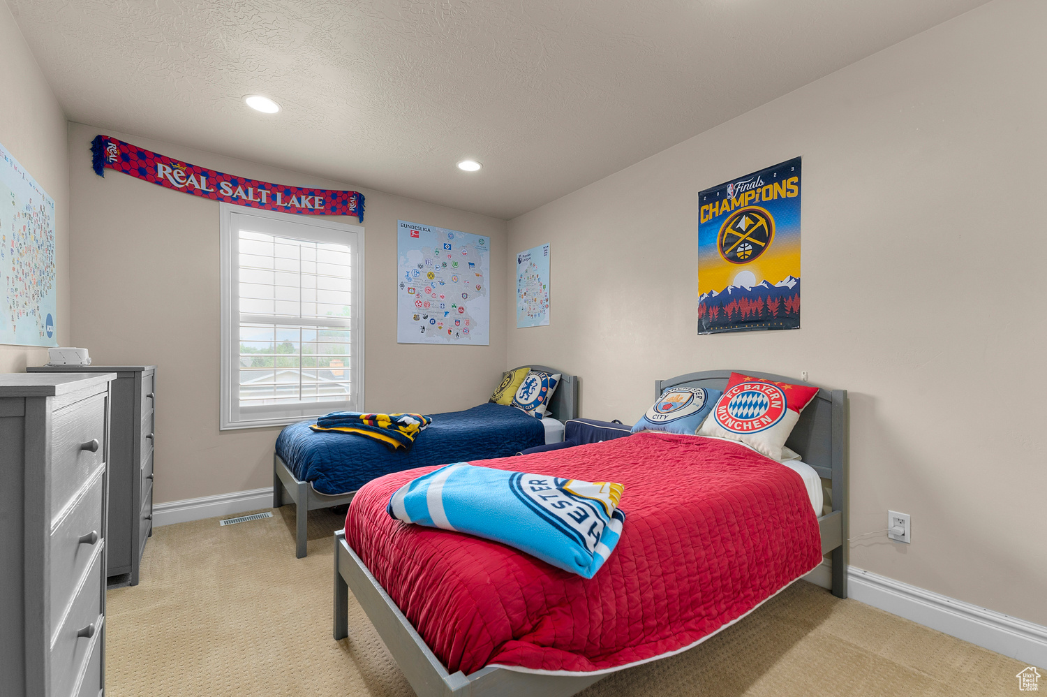 HOLLADAY GLEN - Residential