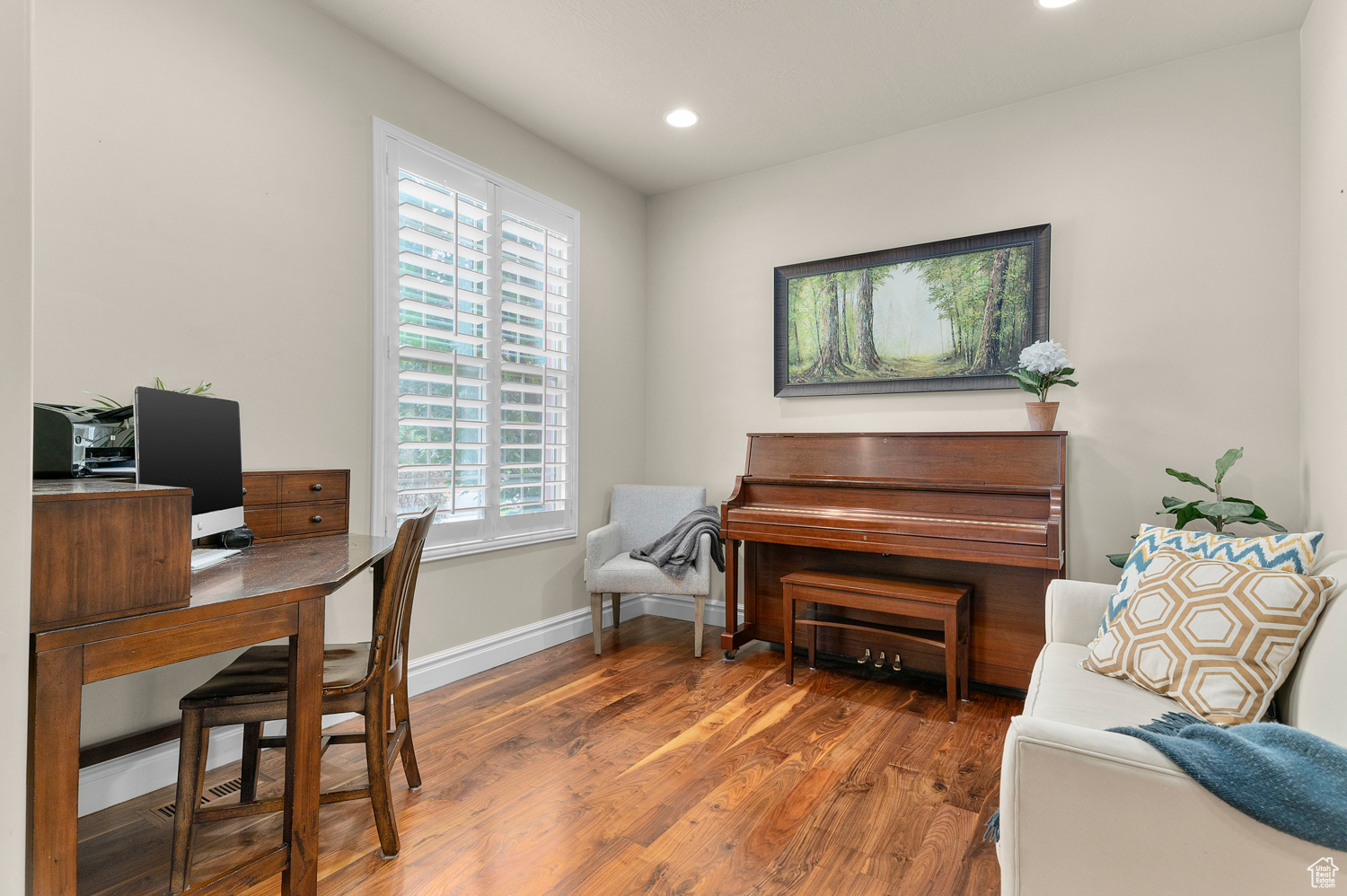 HOLLADAY GLEN - Residential
