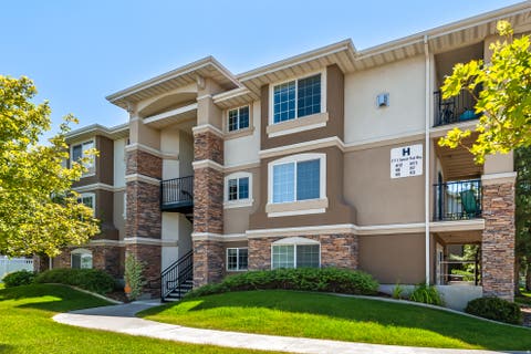 Tiny photo for 211 E SPENCER PEAK WAY #H7, Draper, UT 84020 (MLS # 2179171)