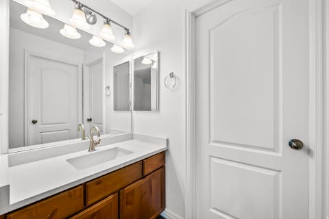 Tiny photo for 211 E SPENCER PEAK WAY #H7, Draper, UT 84020 (MLS # 2179171)