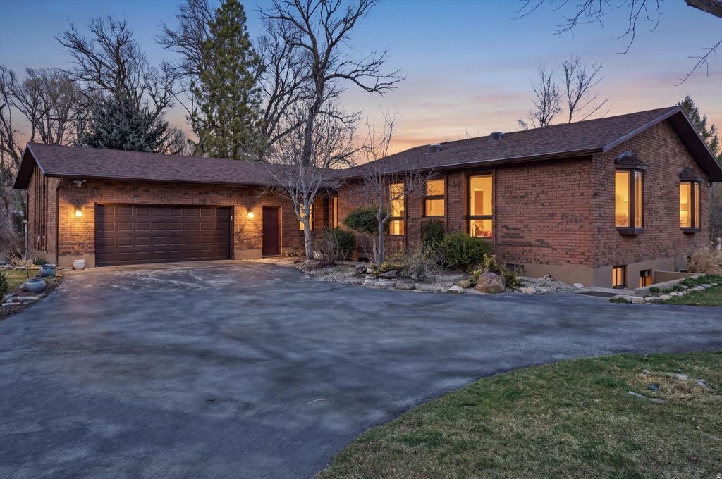 Photo of 54 W 200 N, Mendon, UT 84325 (MLS # 2142760)