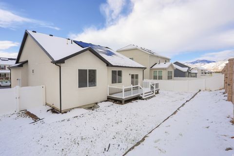 Tiny photo for 78 E BROXBURN WAY, Tooele, UT 84074 (MLS # 2151578)