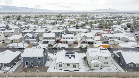 Tiny photo for 78 E BROXBURN WAY, Tooele, UT 84074 (MLS # 2151578)