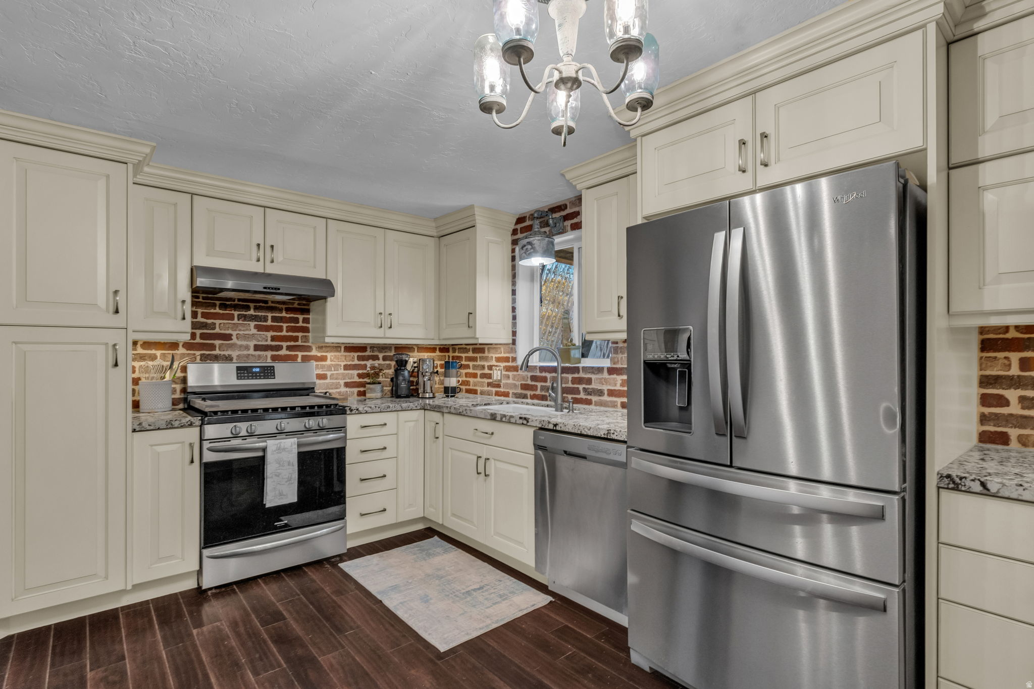 JORDAN VIEW ESTATES - Residential