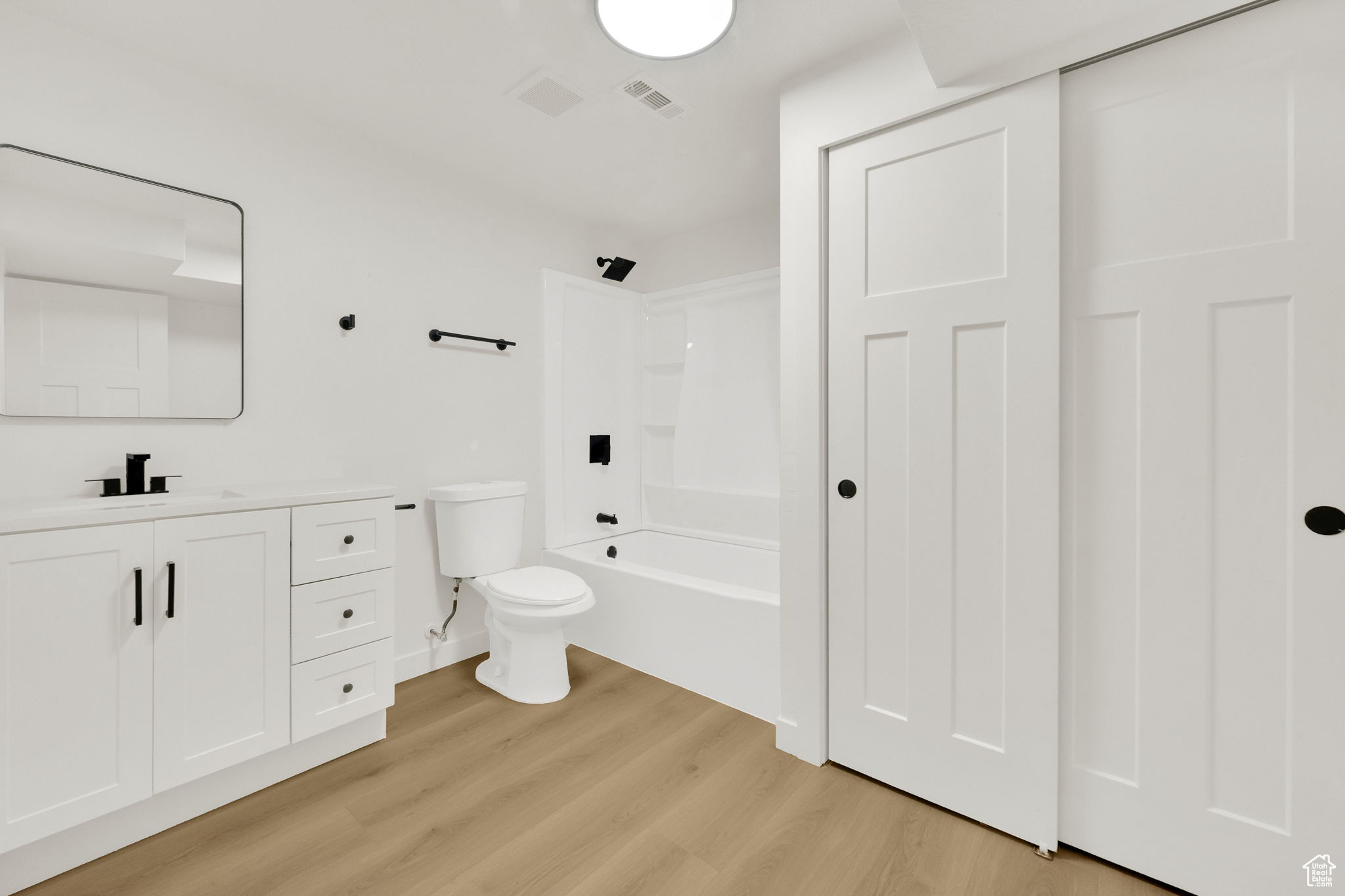 KINGS ROW SU - Residential