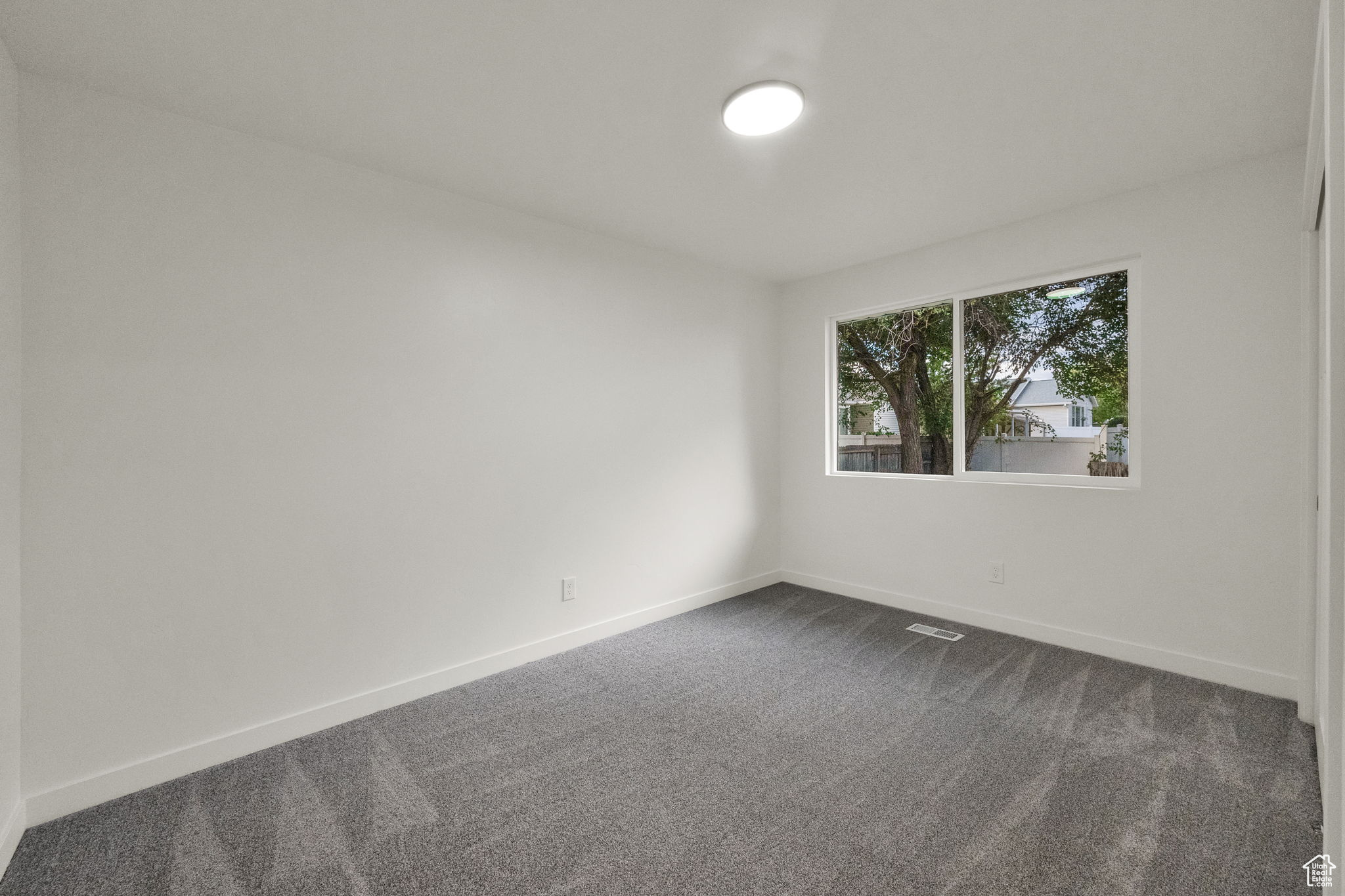 KINGS ROW SU - Residential
