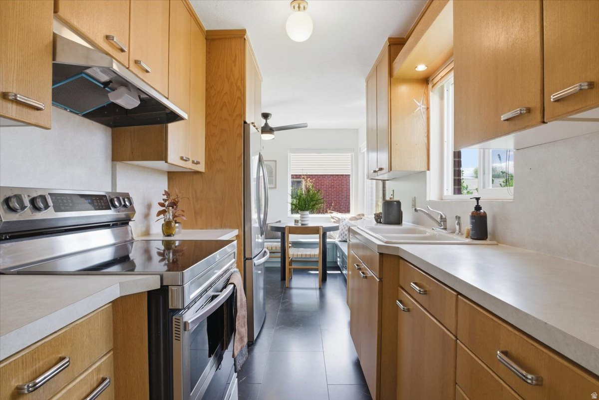 LA SALLE ACRES - Residential