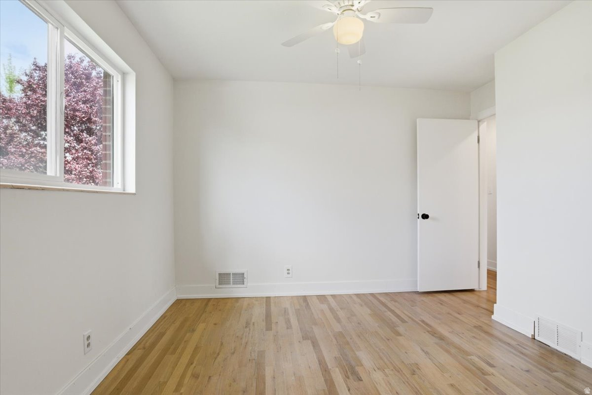 LA SALLE ACRES - Residential