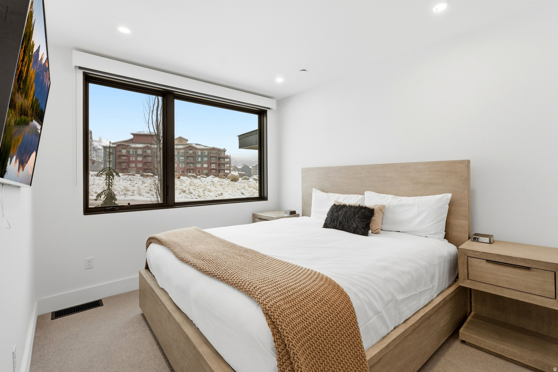 THE RIDGE AT CANYONS VILLAGE - Residential