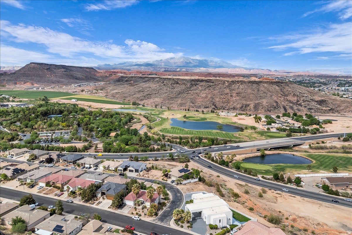 668 Lava Pointe Dr, St. George, UT, 84770, USA, 5 Bedrooms Bedrooms, ,6 BathroomsBathrooms,Residential,Active,668 Lava Pointe Dr,2176615