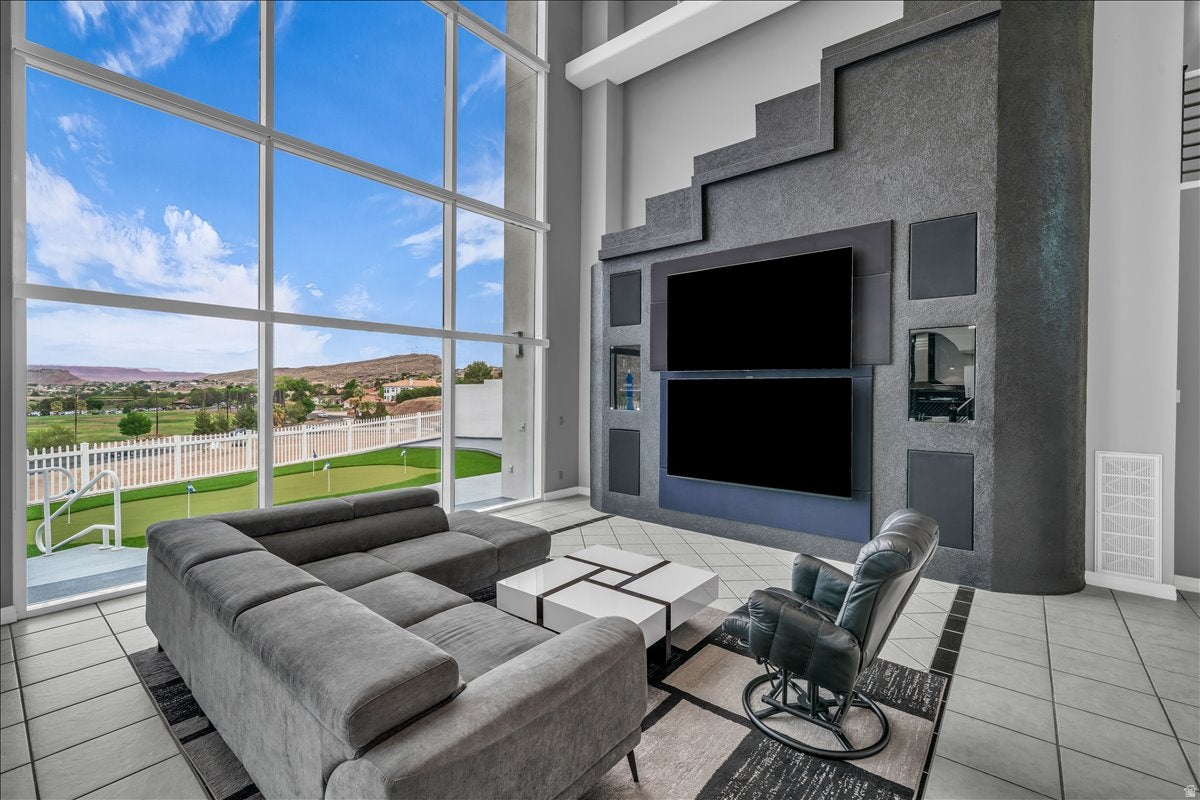 668 Lava Pointe Dr, St. George, UT, 84770, USA, 5 Bedrooms Bedrooms, ,6 BathroomsBathrooms,Residential,Active,668 Lava Pointe Dr,2176615