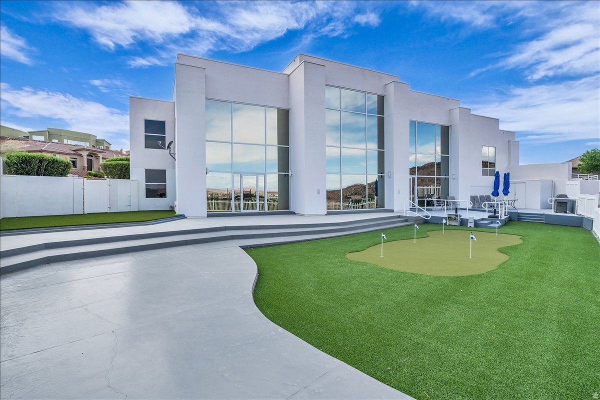 668 Lava Pointe Dr, St. George, UT, 84770, USA, 5 Bedrooms Bedrooms, ,6 BathroomsBathrooms,Residential,Active,668 Lava Pointe Dr,2176615