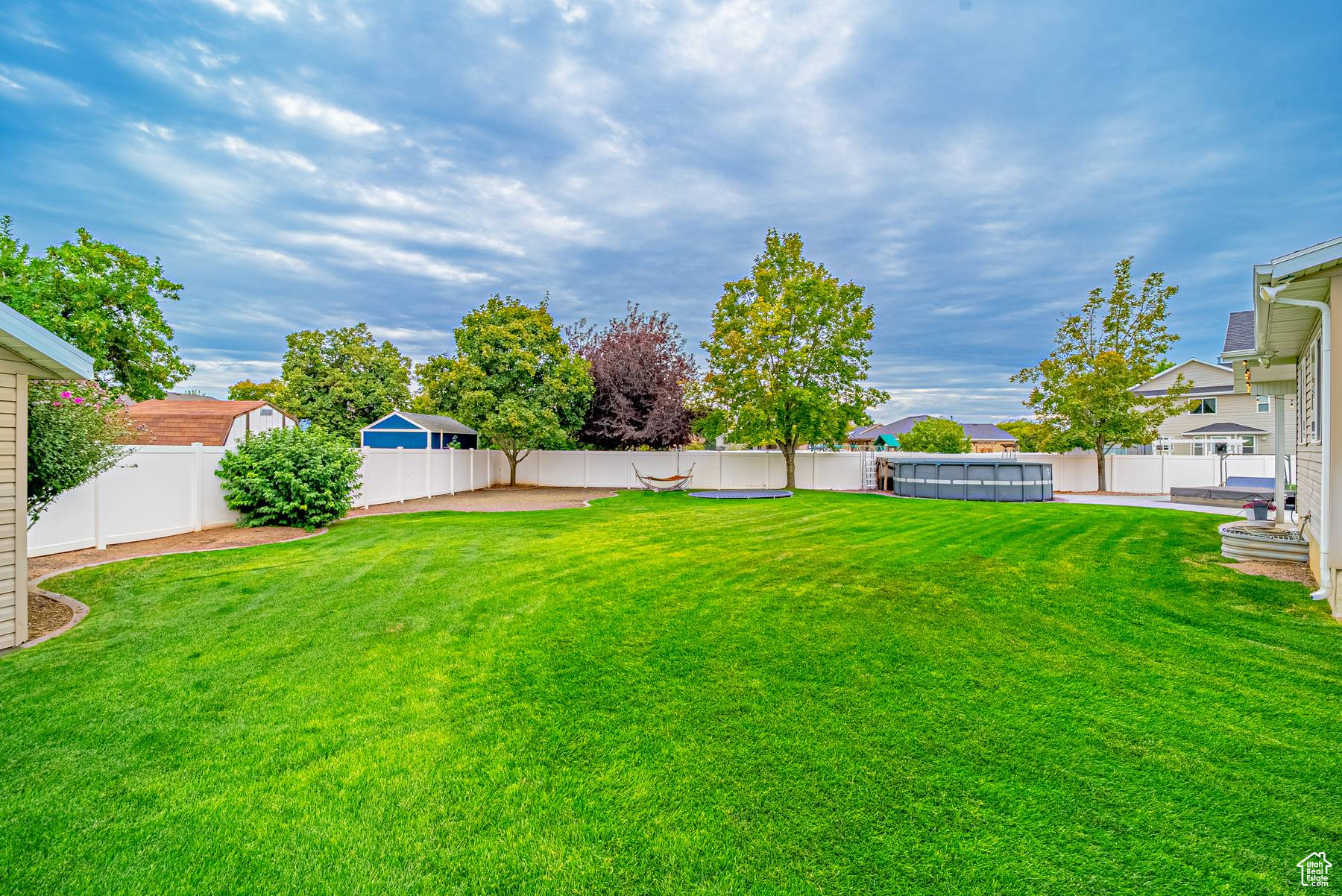 ZIONS CROSSING - Residential
