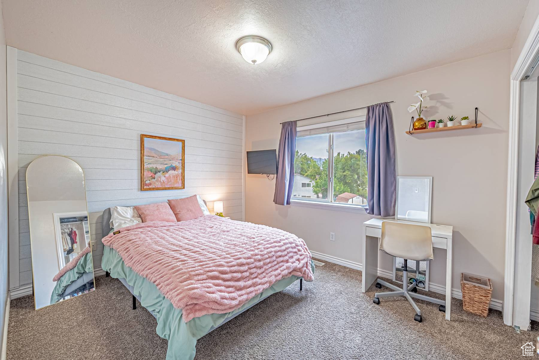 ZIONS CROSSING - Residential