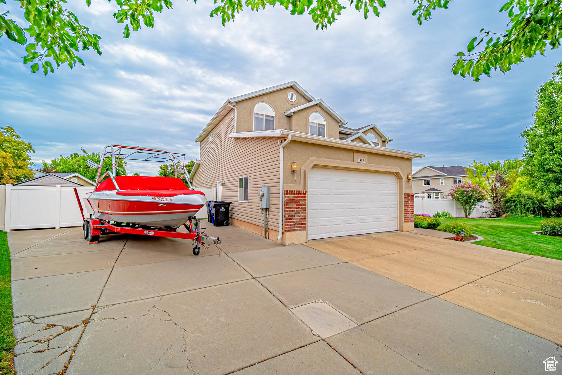 ZIONS CROSSING - Residential
