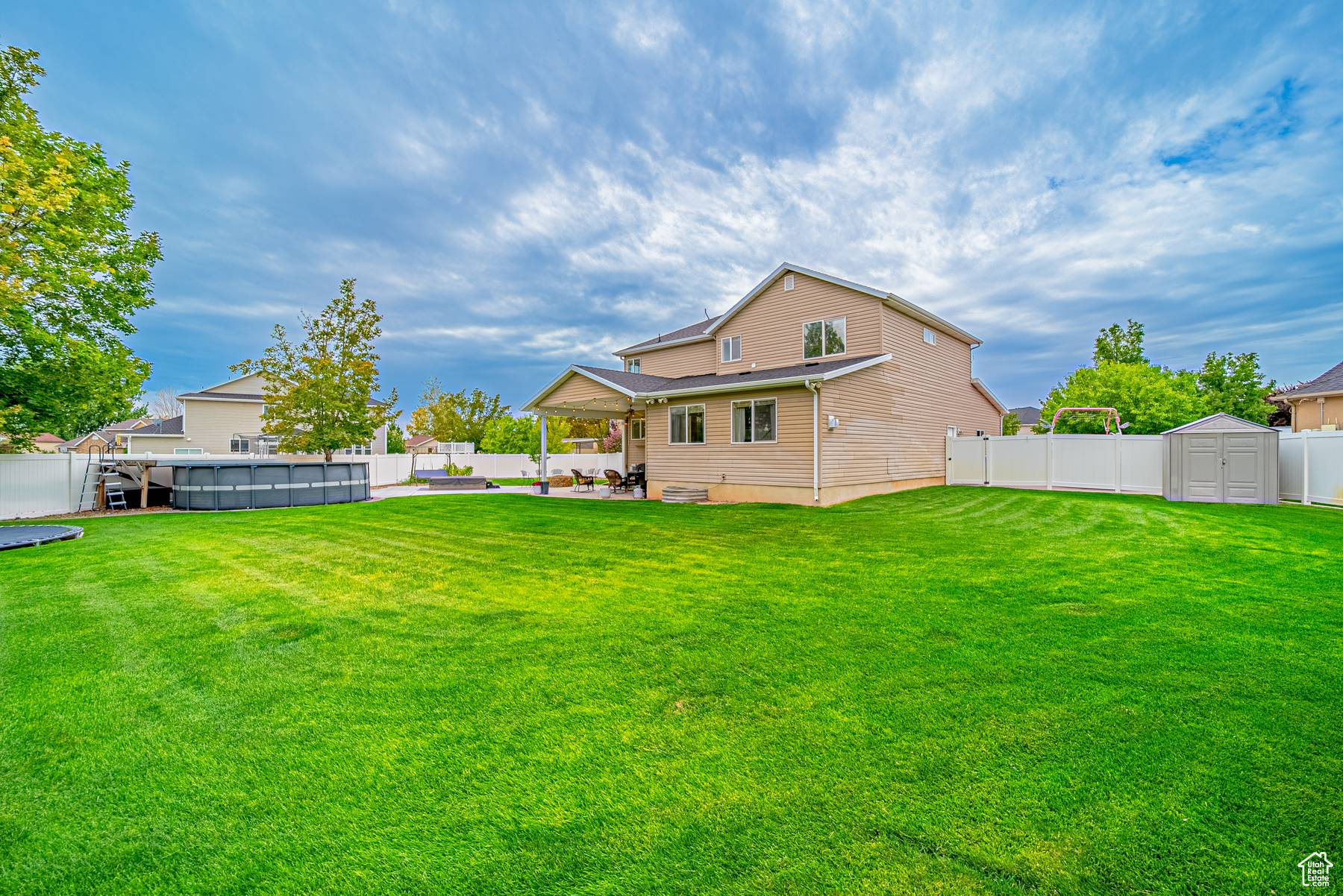 ZIONS CROSSING - Residential