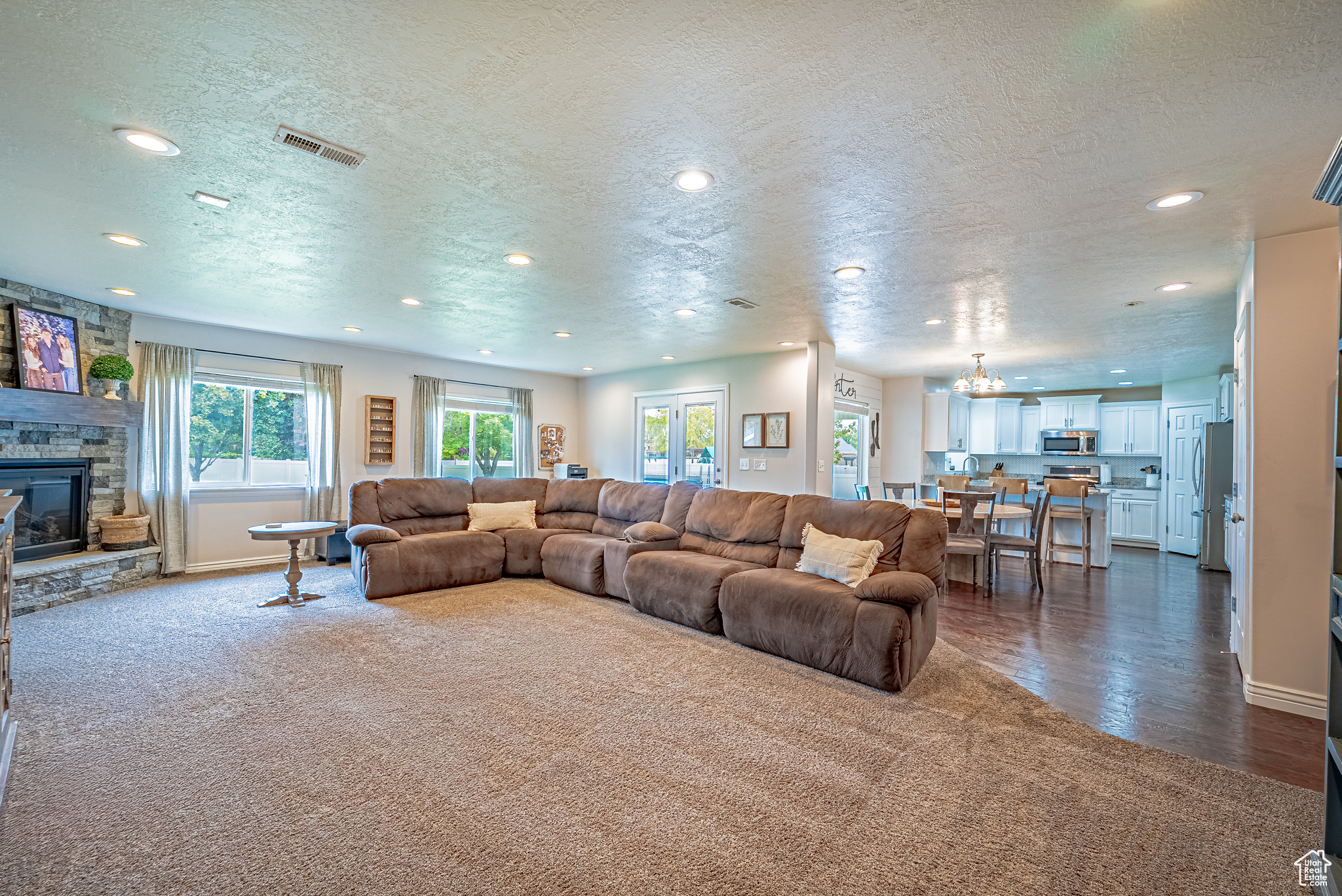 ZIONS CROSSING - Residential