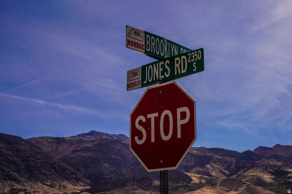 REDHAWK RANCH - Land