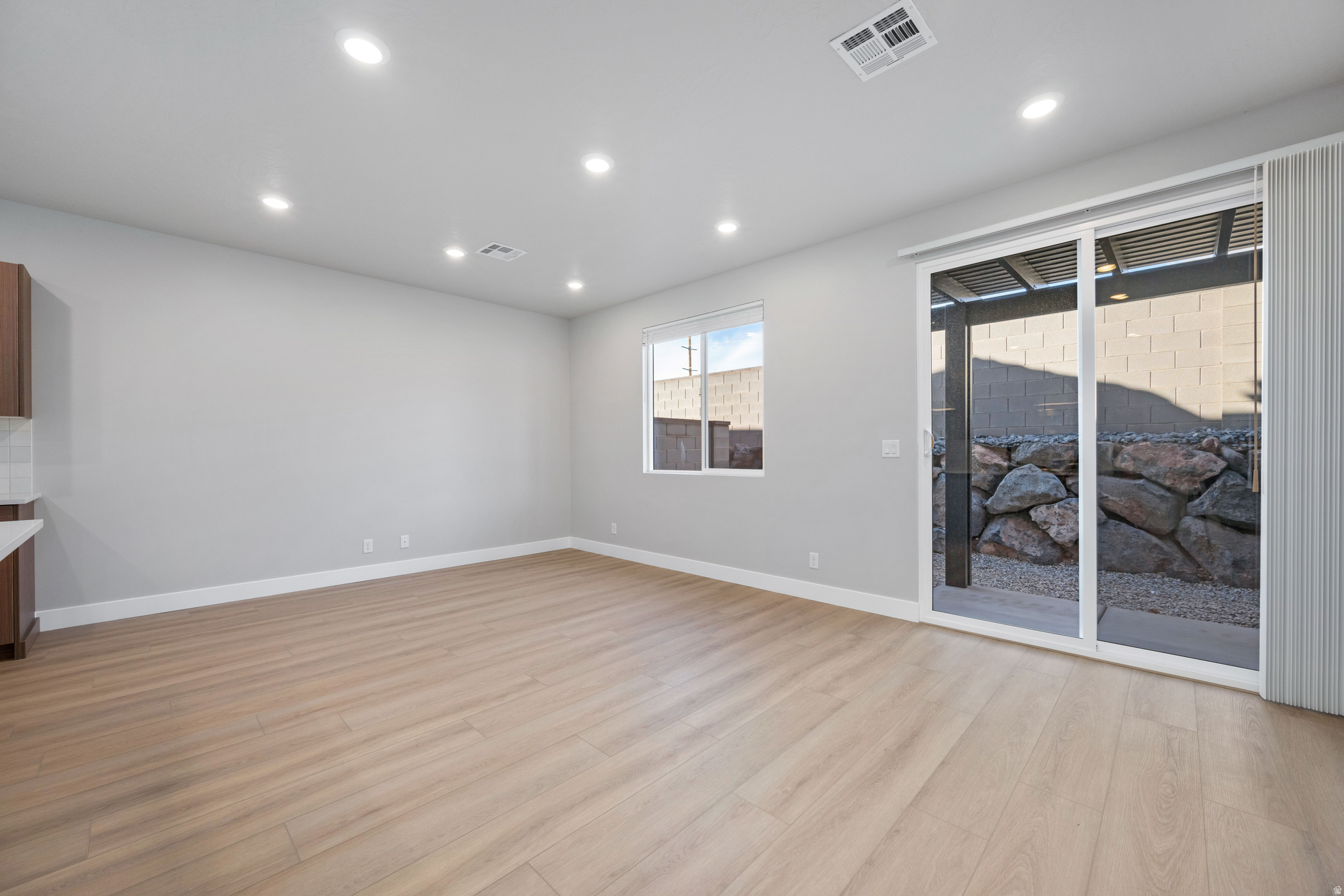 RISE AT CORAL CANYON - Residential