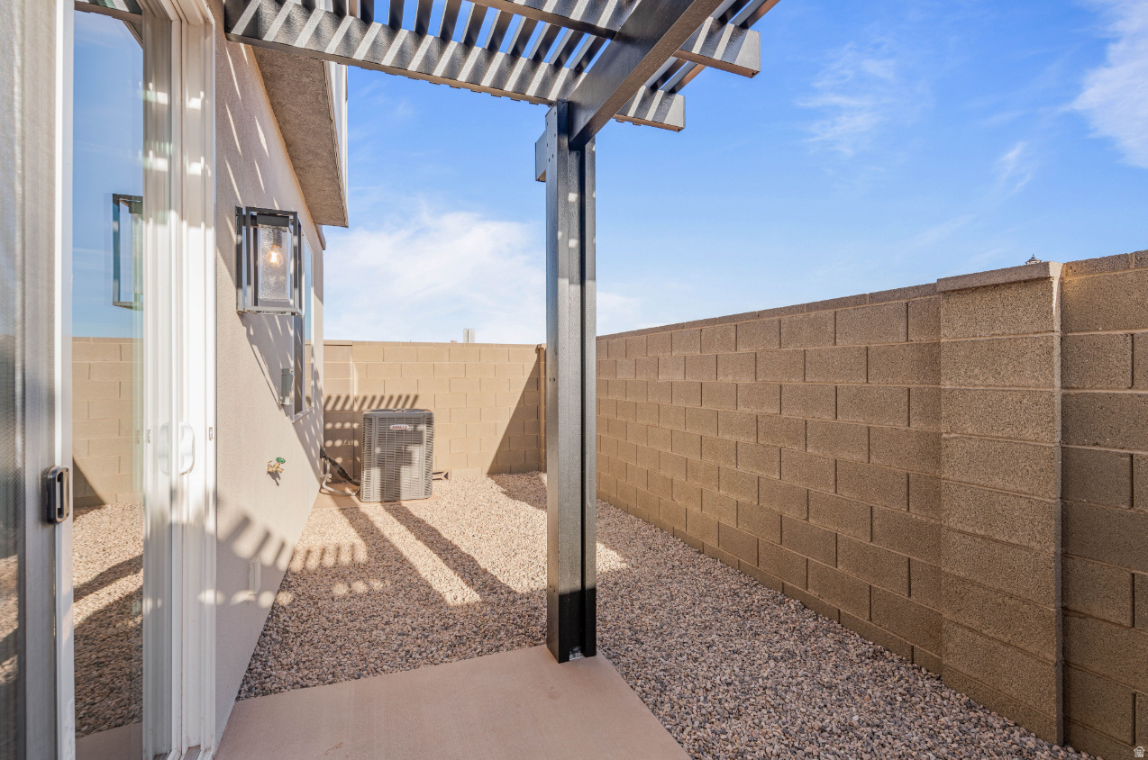 RISE AT CORAL CANYON - Residential