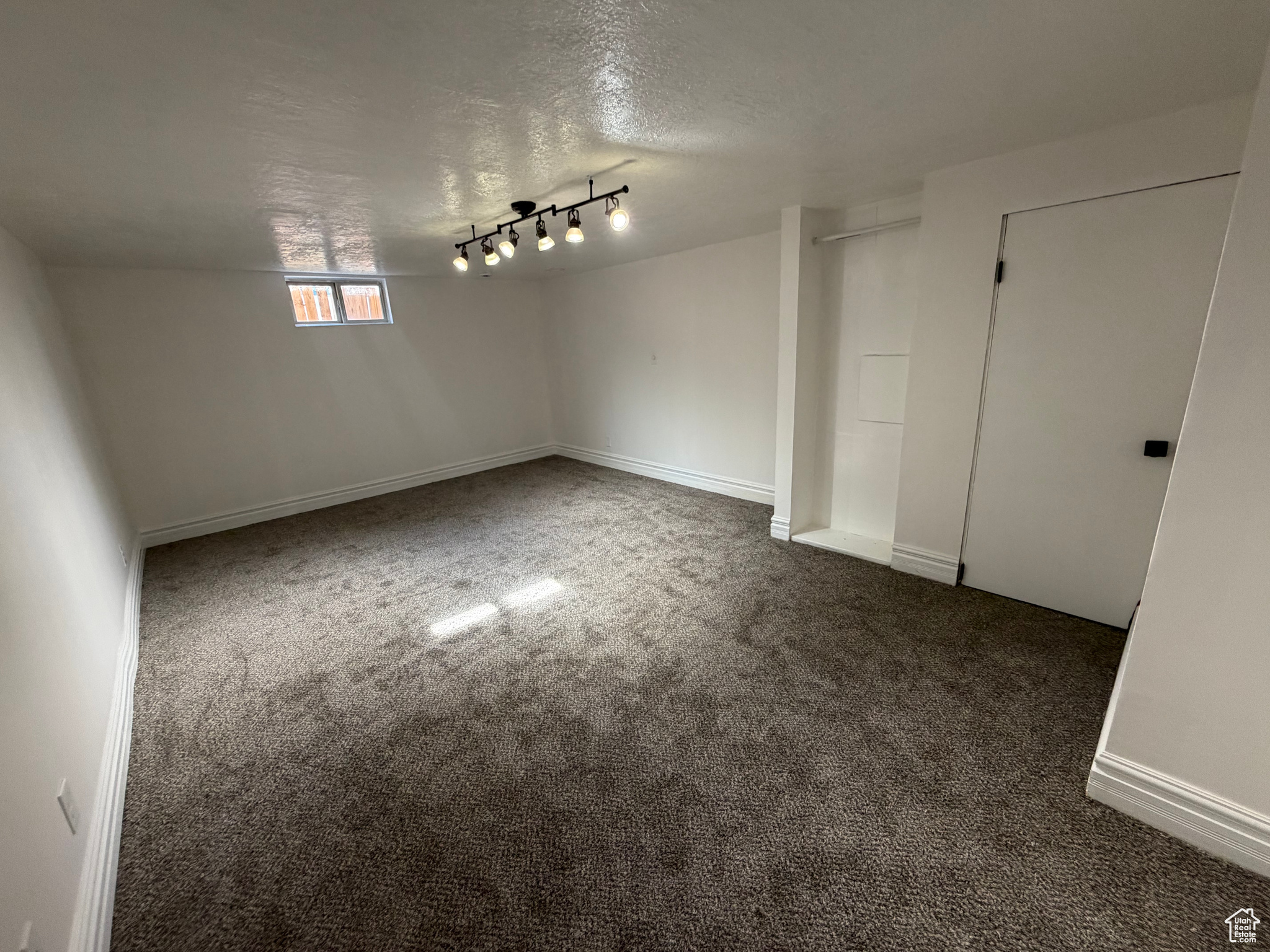 LAYTON PARK SUBDIVIS - Residential