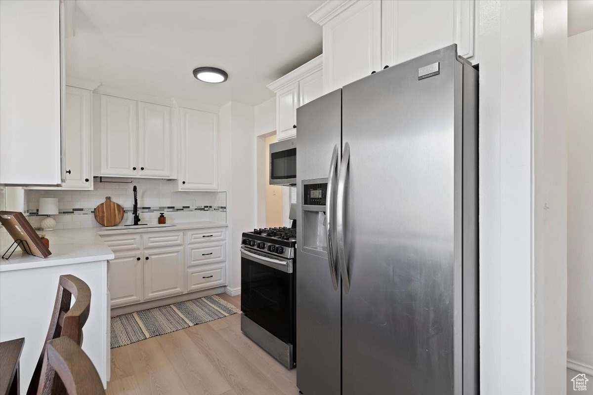 LAYTON PARK SUBDIVIS - Residential