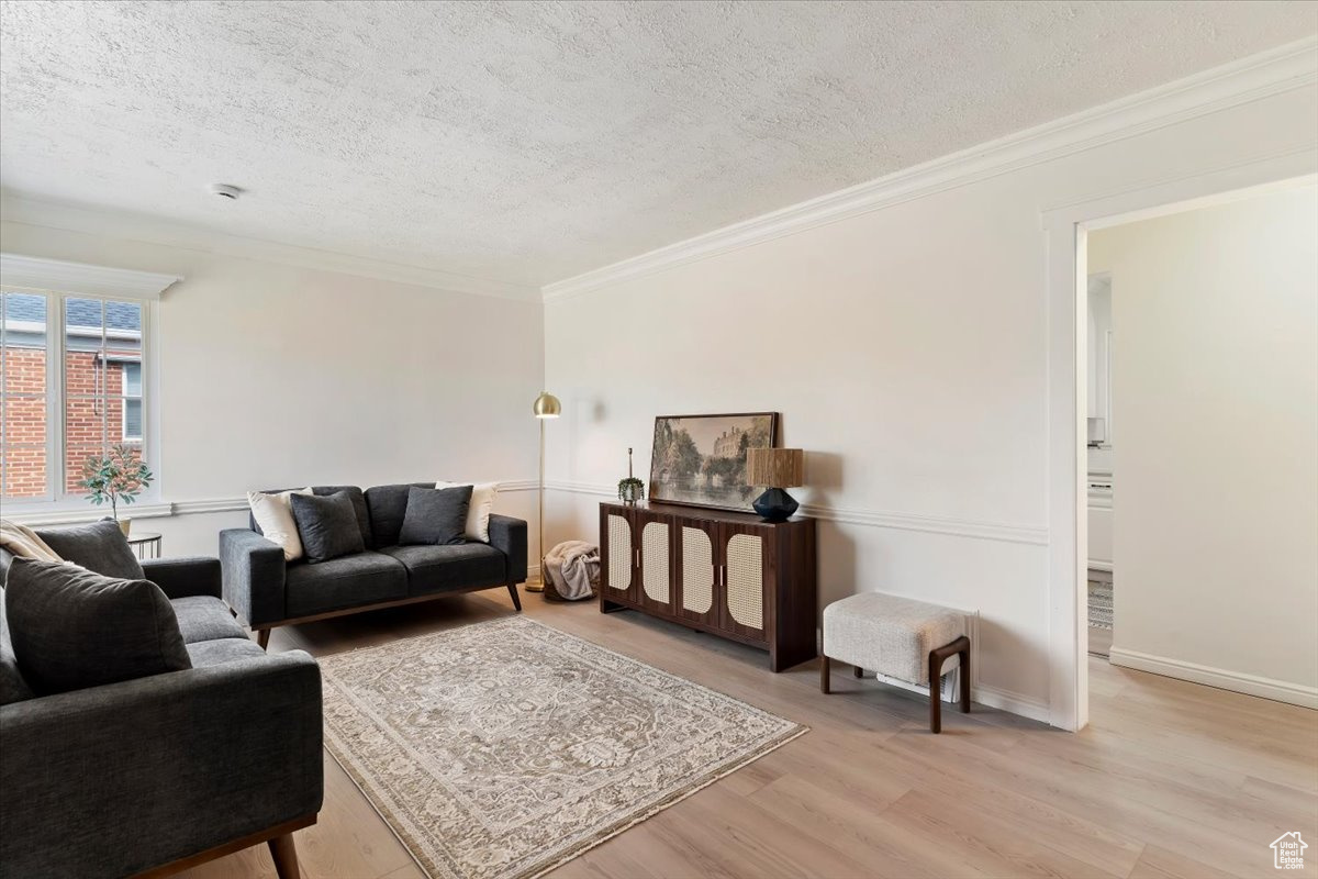 LAYTON PARK SUBDIVIS - Residential