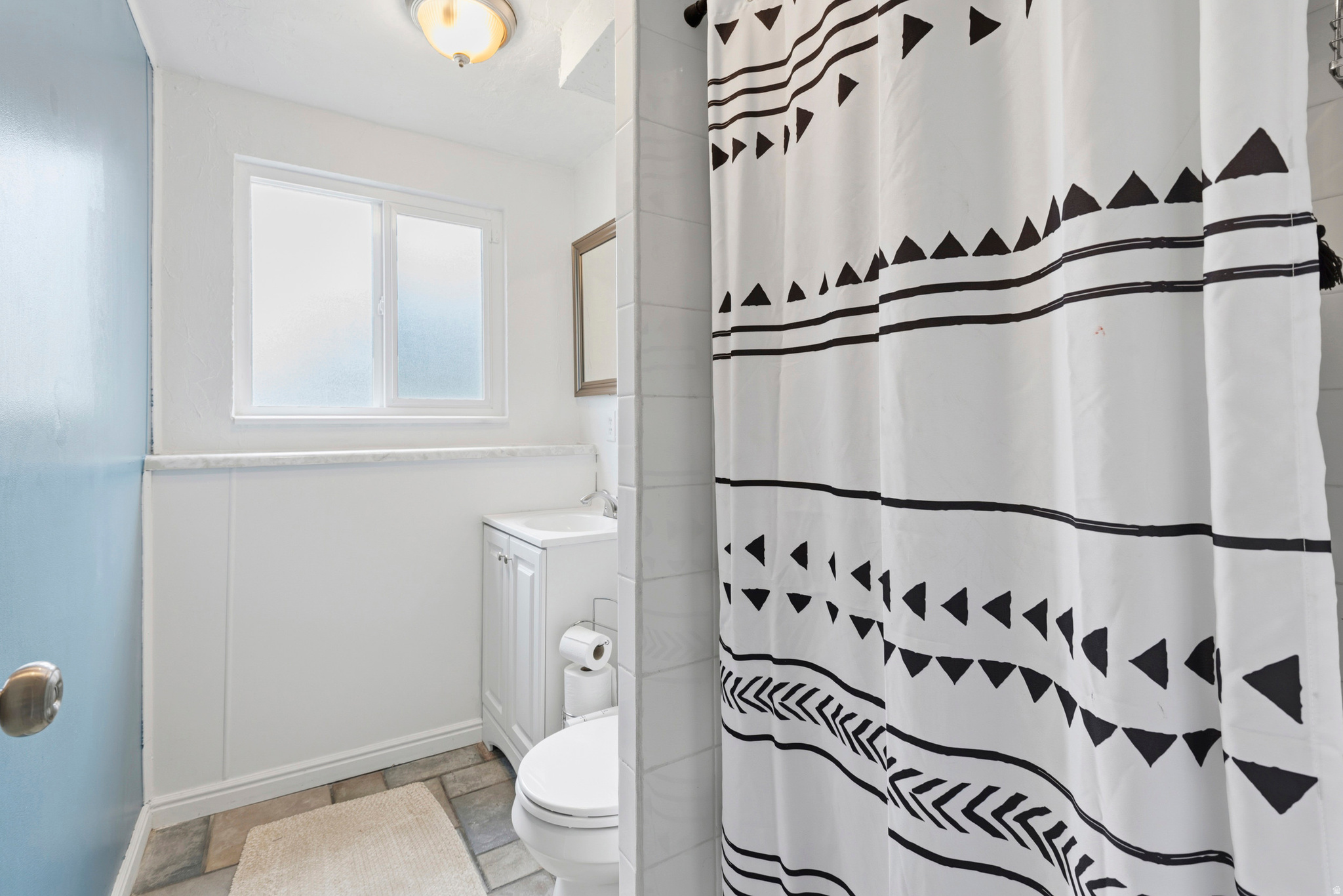 HAZELHURST #8 - Residential