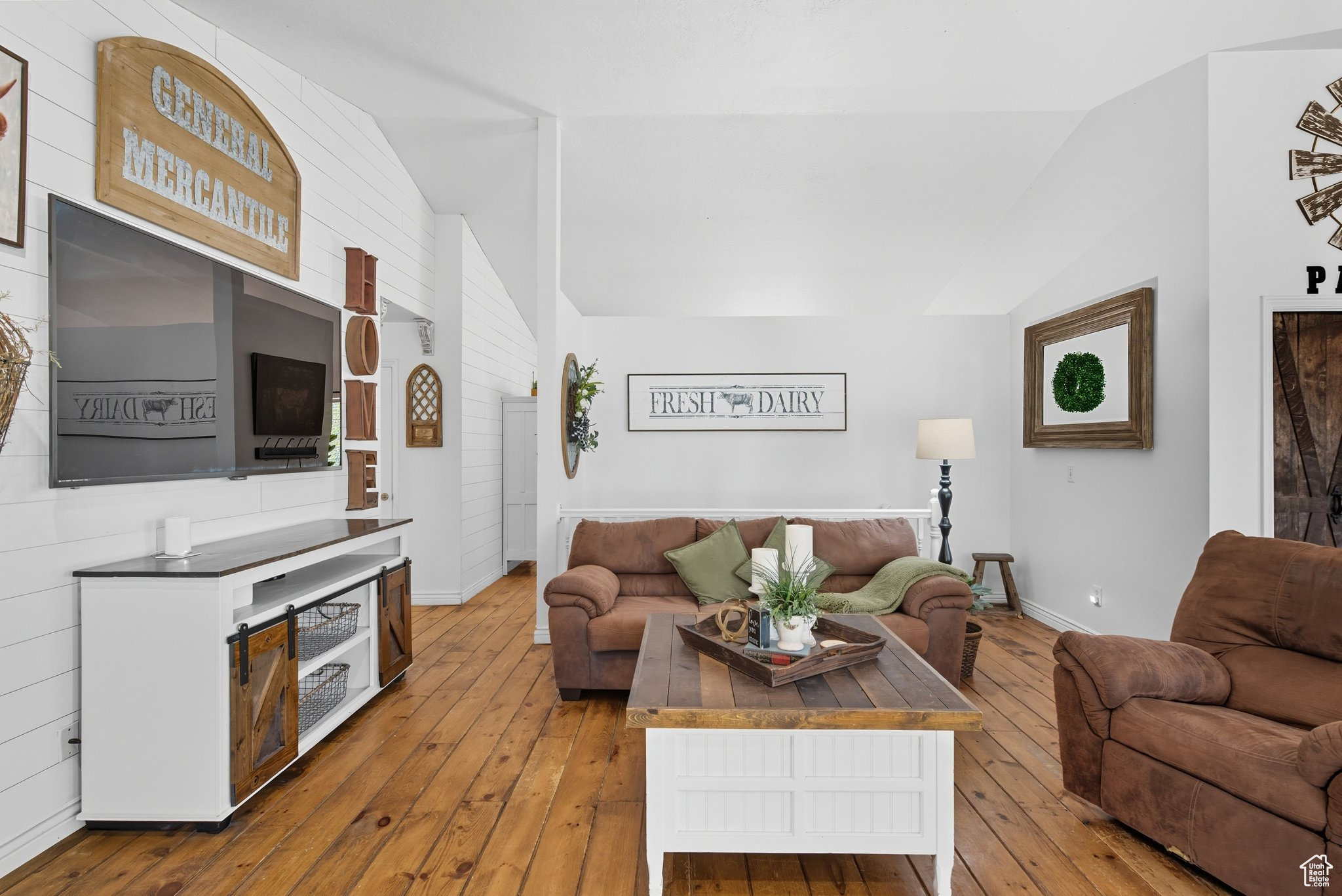 COUNTRY CLUB SUB - Residential