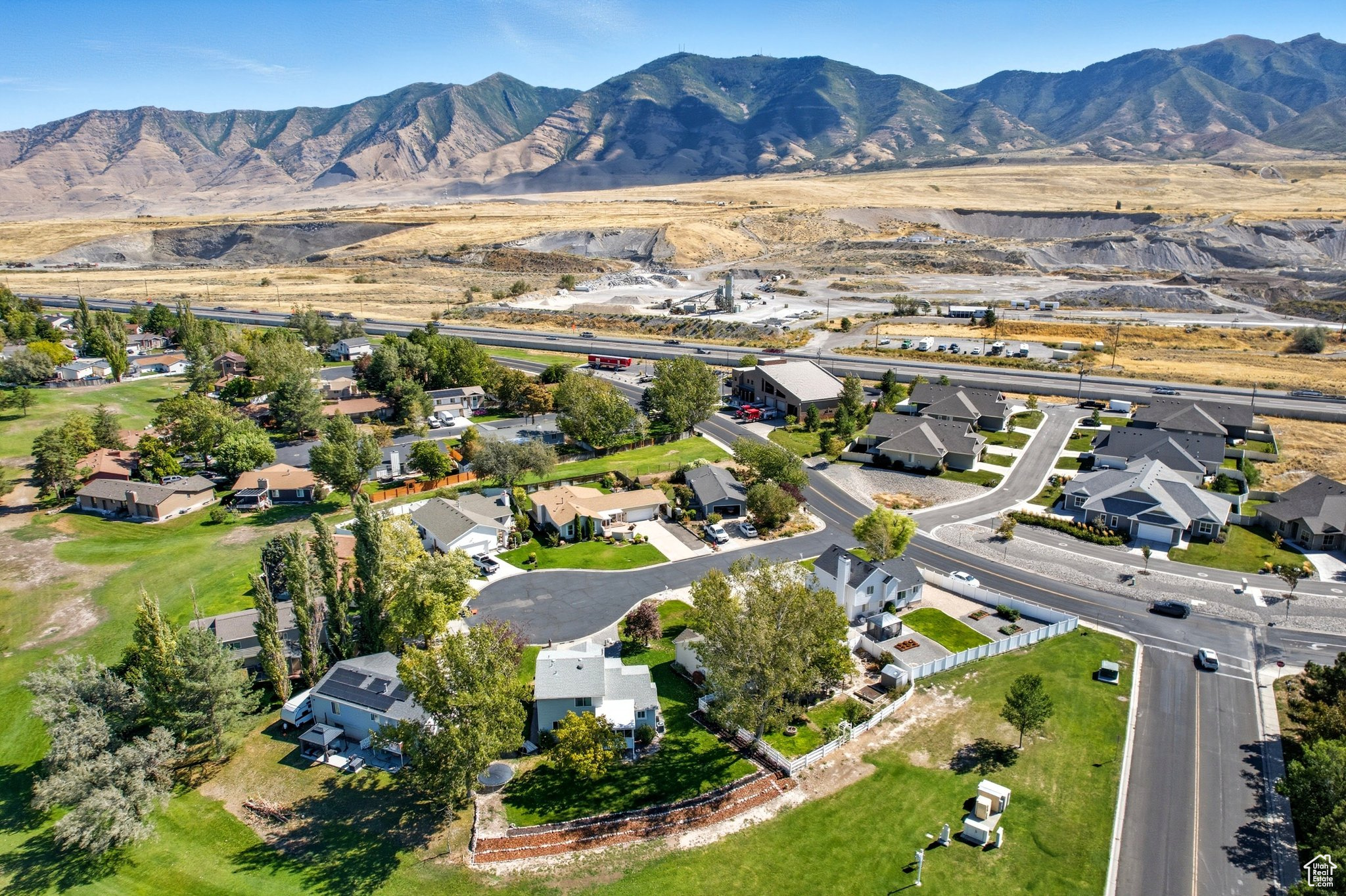 COUNTRY CLUB SUB - Residential