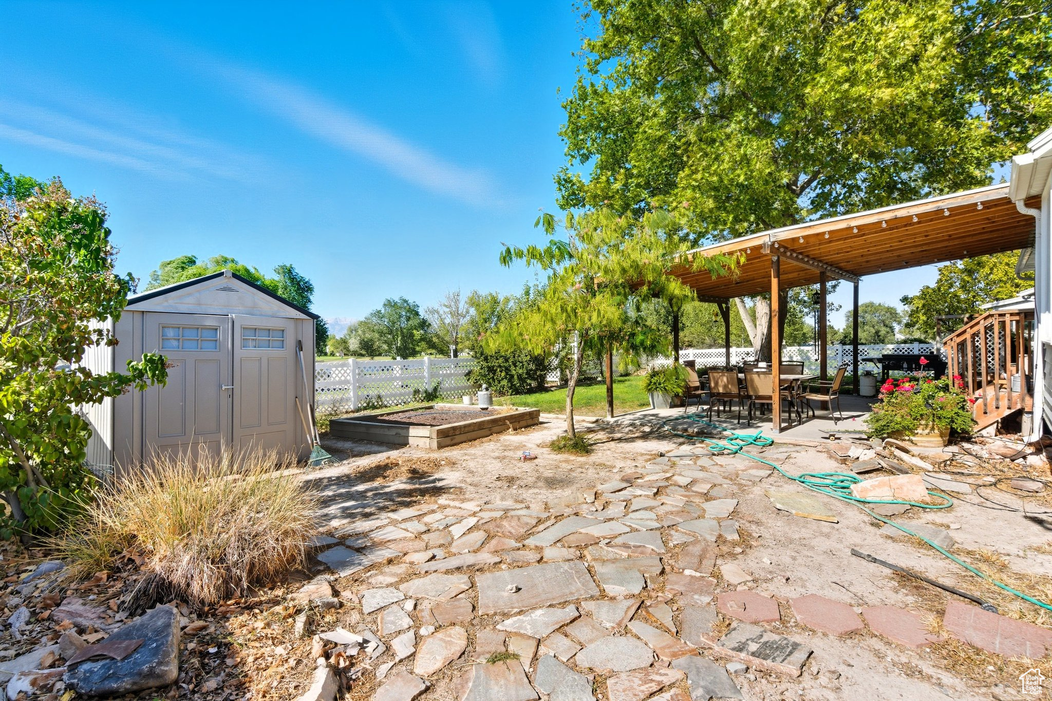 COUNTRY CLUB SUB - Residential