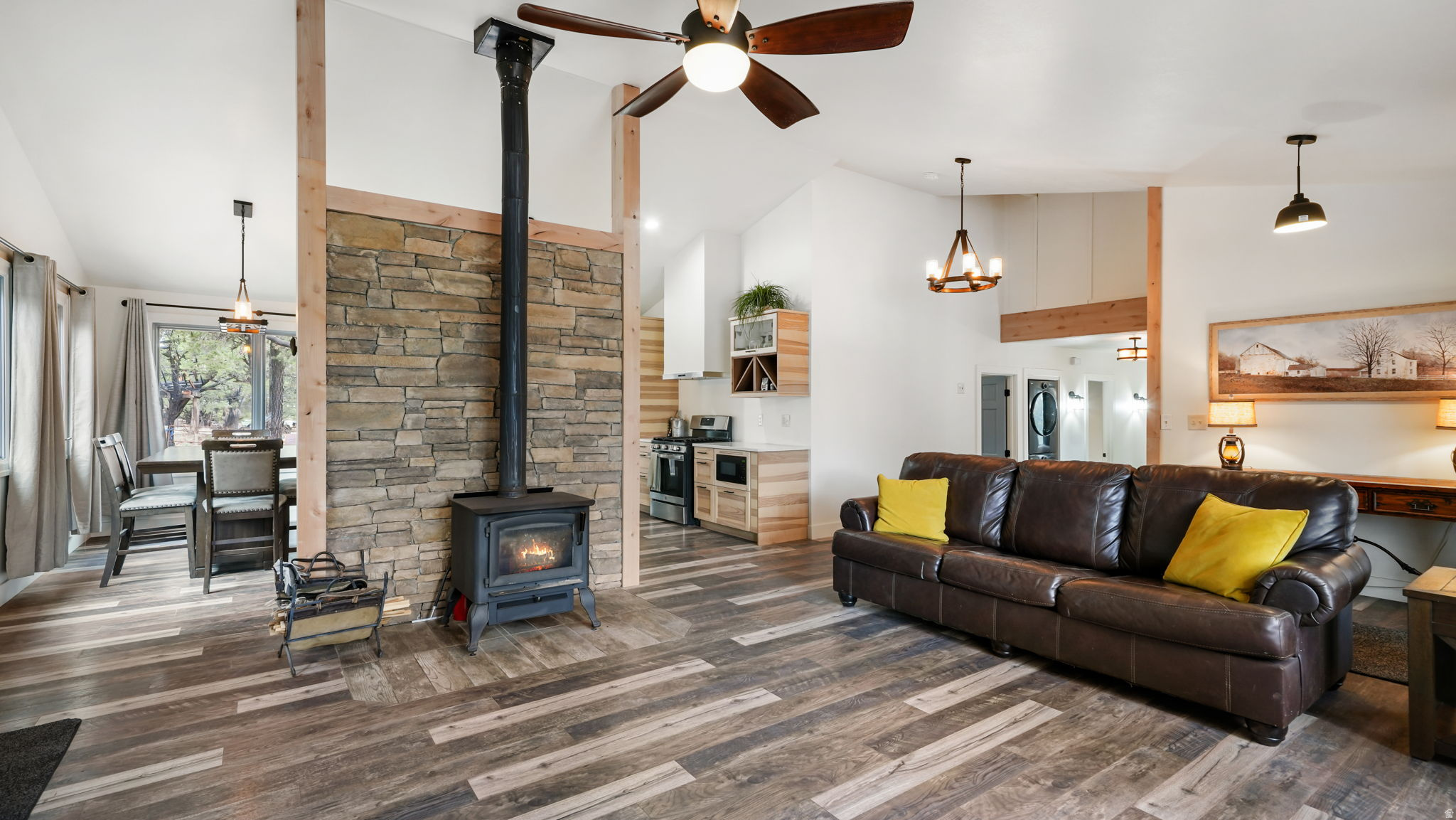 ORANGE MTN - Residential
