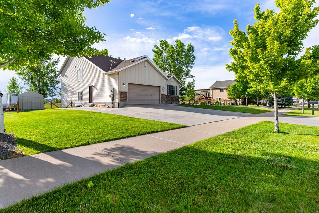 Photo of 2485 S 1100 W, Nibley, UT 84321 (MLS # 2162023)