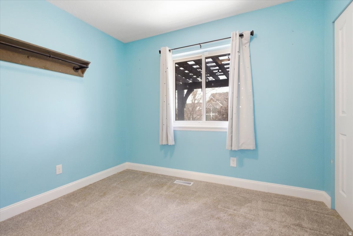 EAST MOUNTAIN ESTATES - Residential