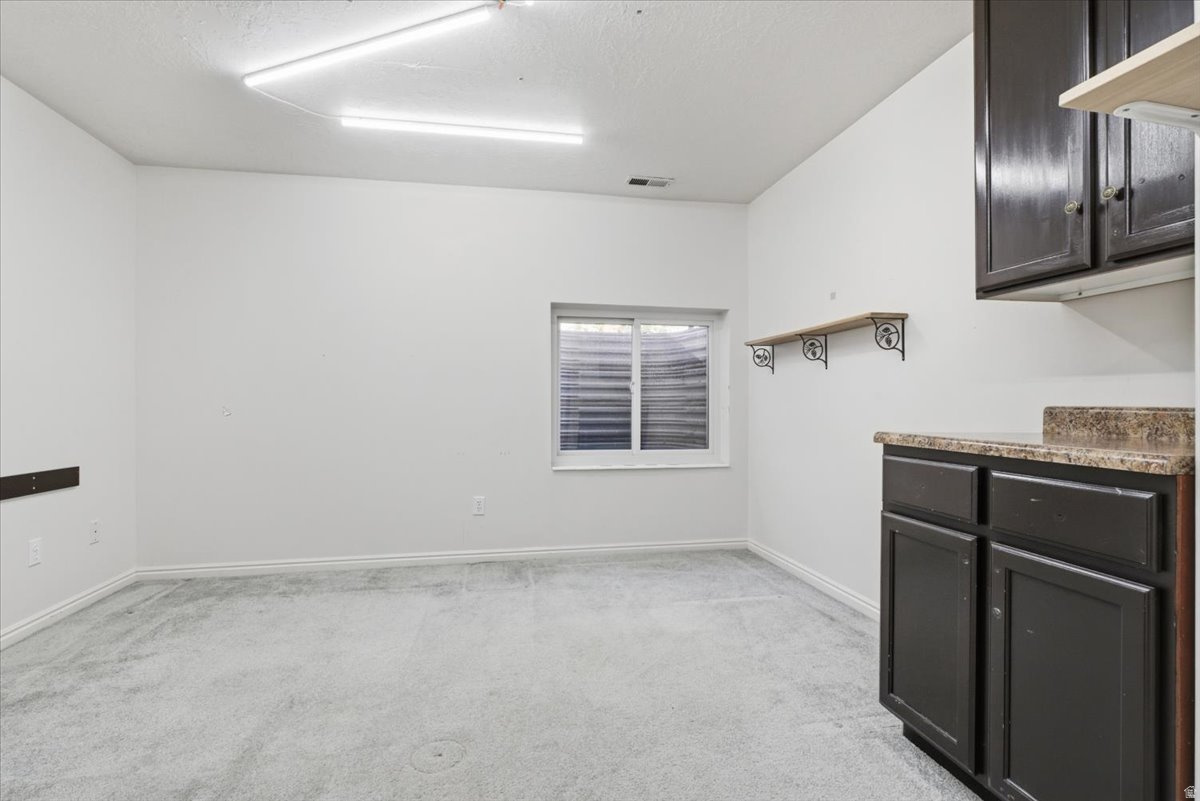 EAST MOUNTAIN ESTATES - Residential