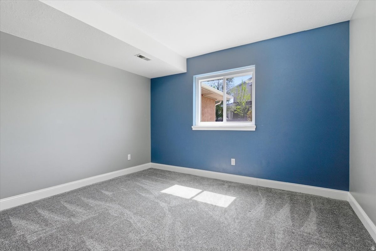 EAST MOUNTAIN ESTATES - Residential