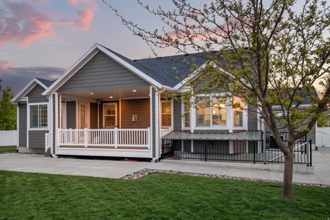 Tiny photo for 757 S 725 W, Layton, UT 84041 (MLS # 2154479)