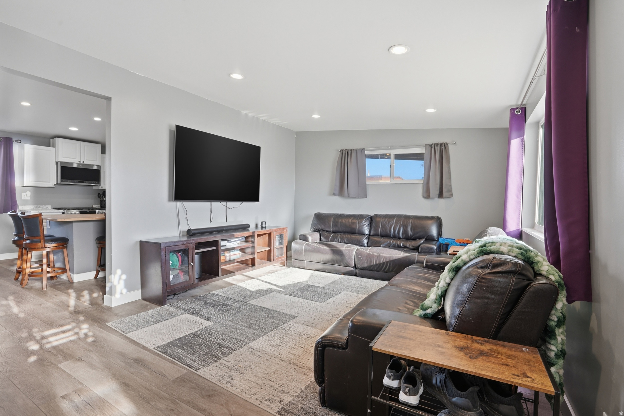 ROLLING MEADOWS - Residential