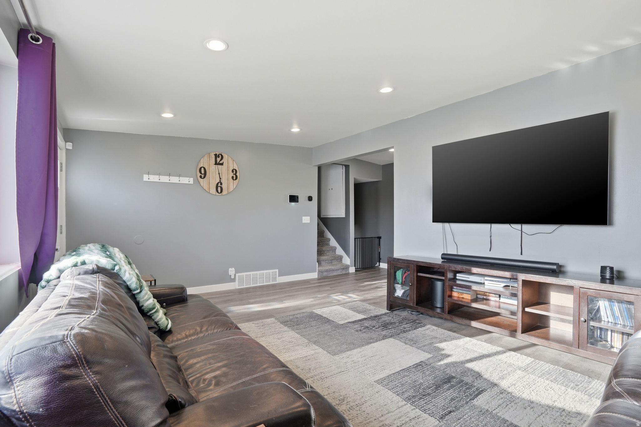 ROLLING MEADOWS - Residential