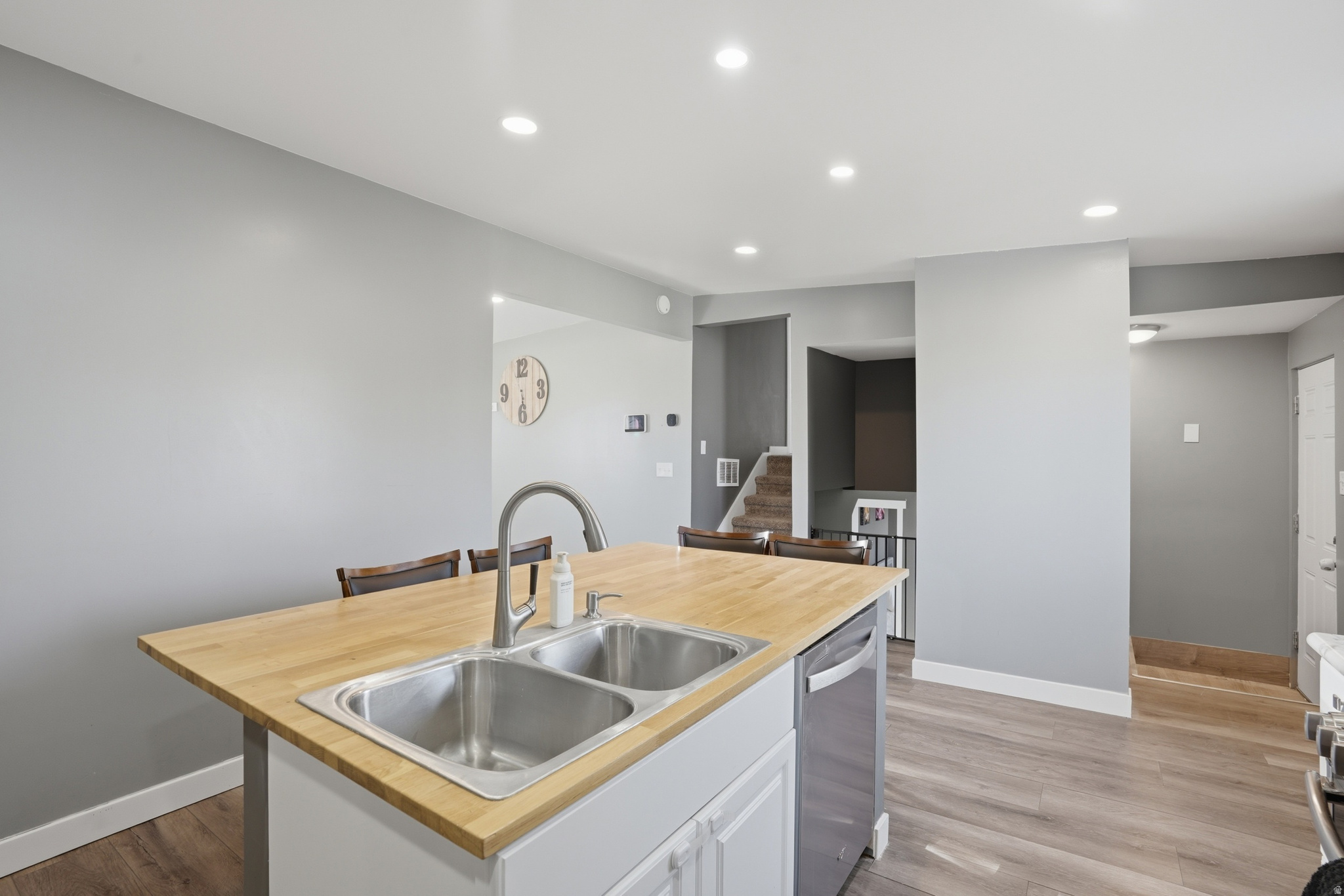 ROLLING MEADOWS - Residential