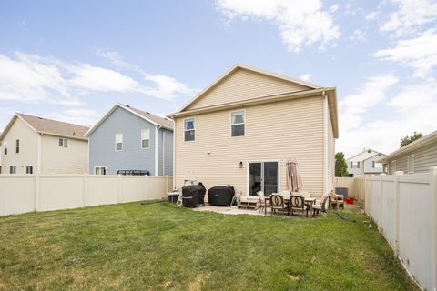 Tiny photo for 2149 E EAGLE CREST WAY, Eagle Mountain, UT 84005 (MLS # 2159473)