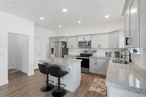 Tiny photo for 7152 N BROOK RDG, Eagle Mountain, UT 84005 (MLS # 2151859)