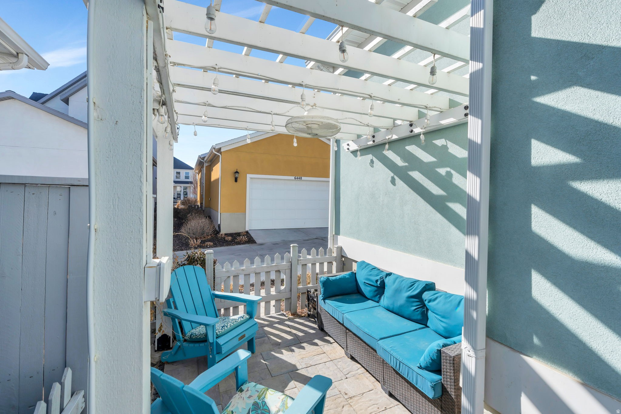 DAYBREAK - Residential