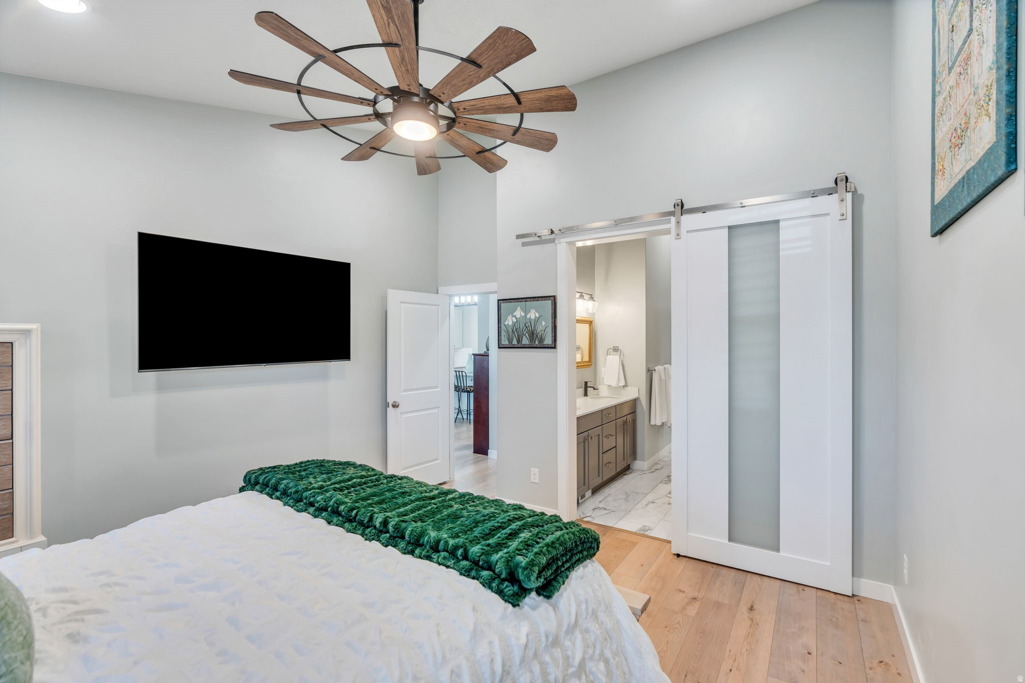 DAYBREAK - Residential