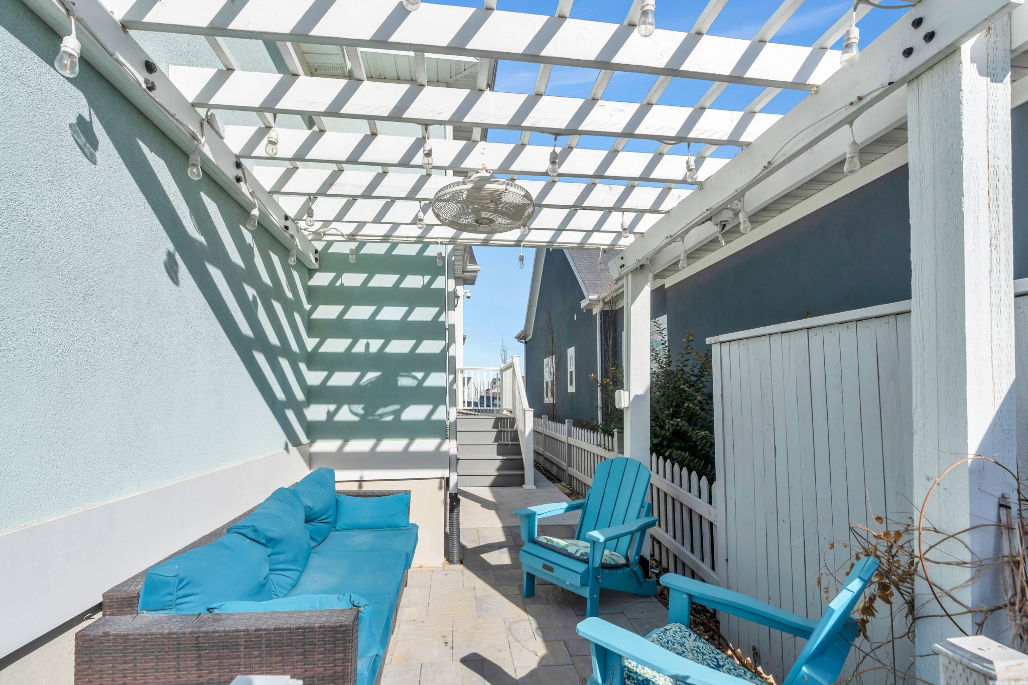 DAYBREAK - Residential